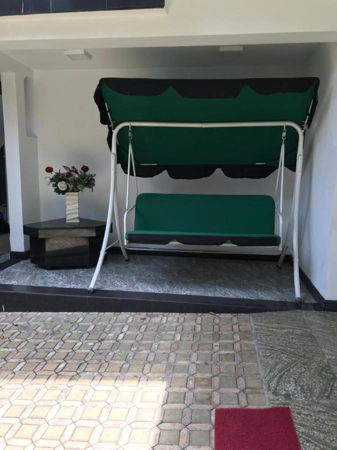 Duvi'S Shelter Bungalow Colombo Exterior photo