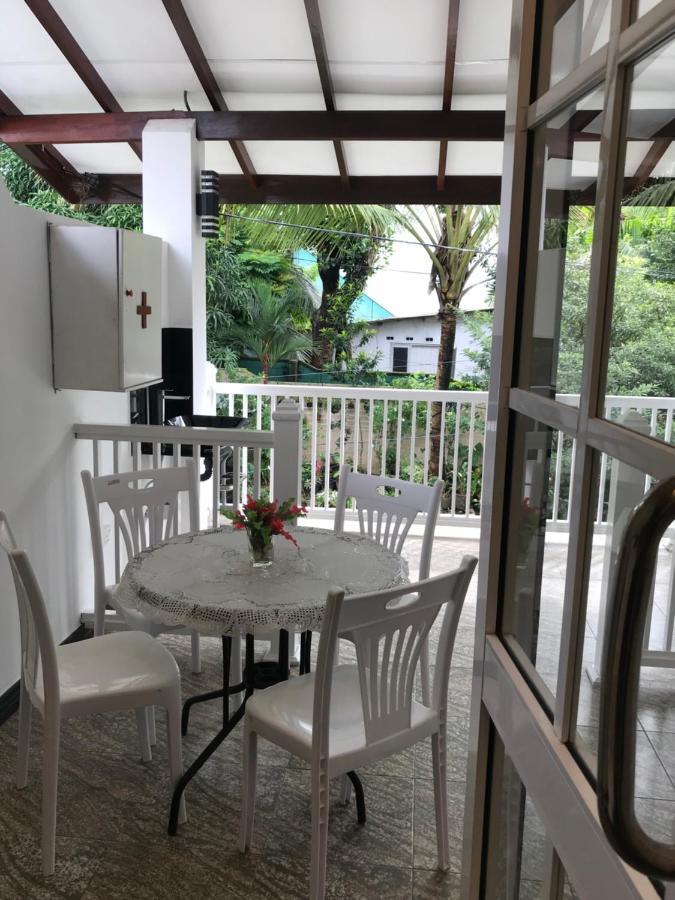 Duvi'S Shelter Bungalow Colombo Exterior photo