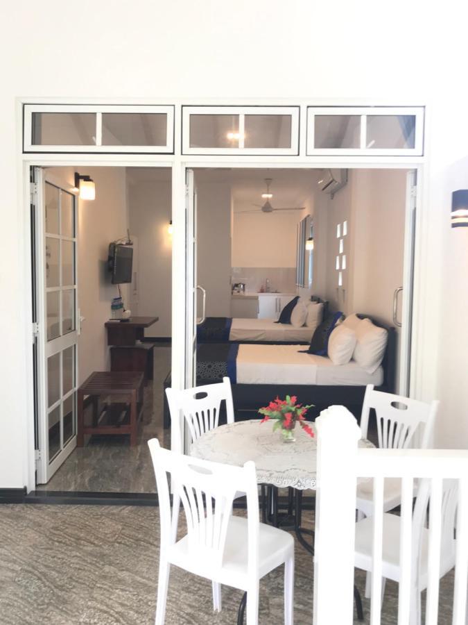 Duvi'S Shelter Bungalow Colombo Exterior photo